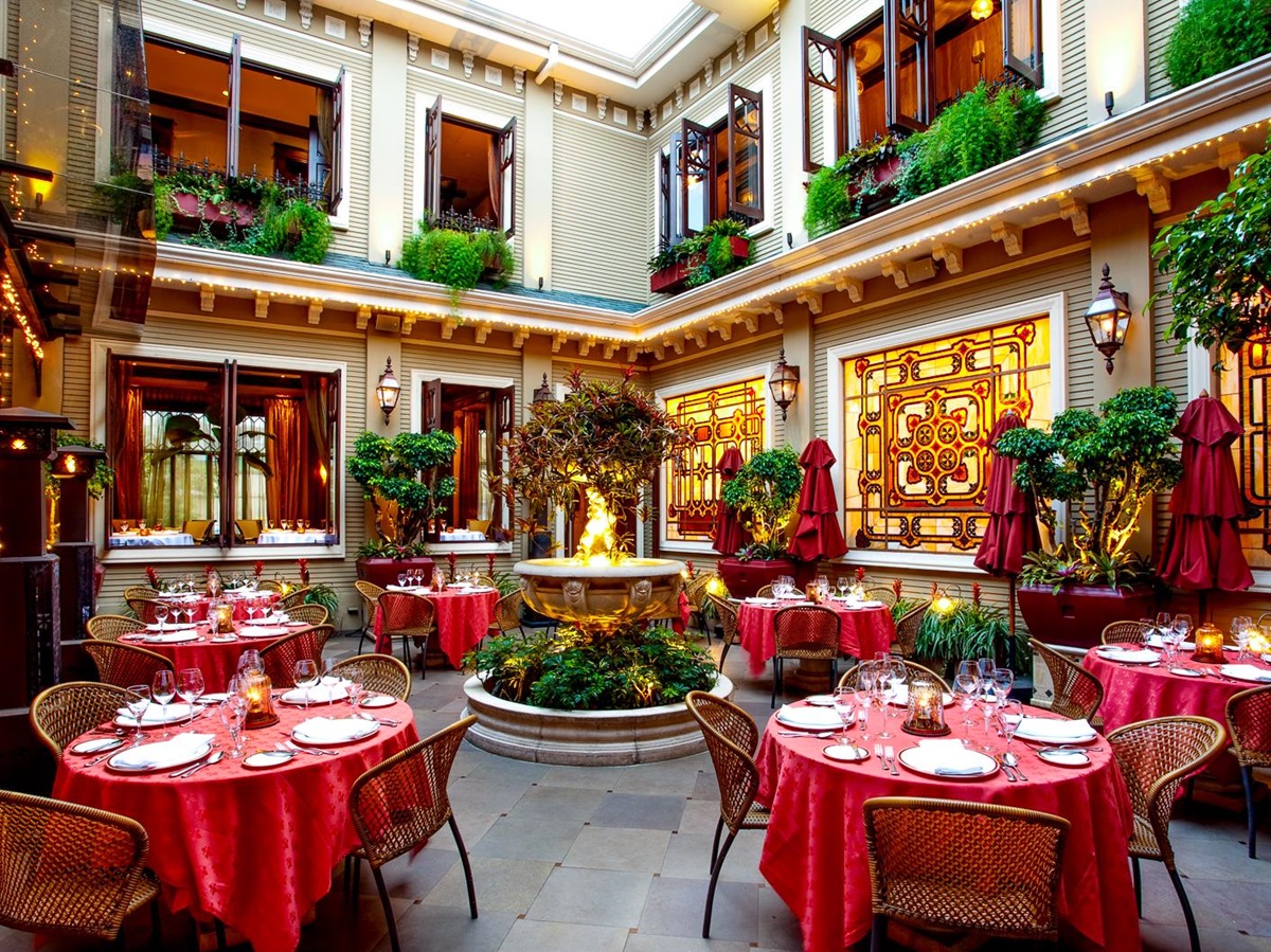 Restaurant patio at Hotel Grano de Oro in San Jose
