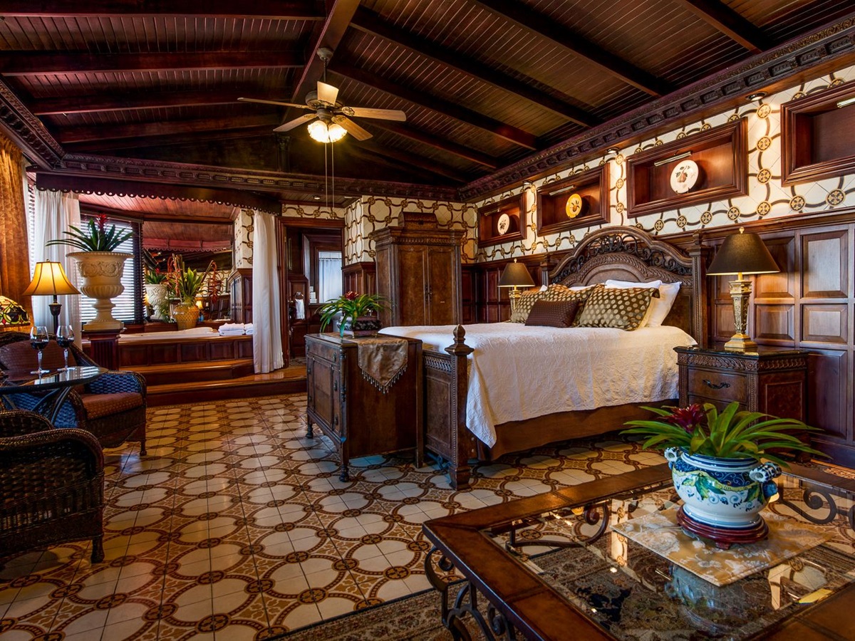 Vista de Oro suite bedroom at Hotel Grano de Oro in San Jose