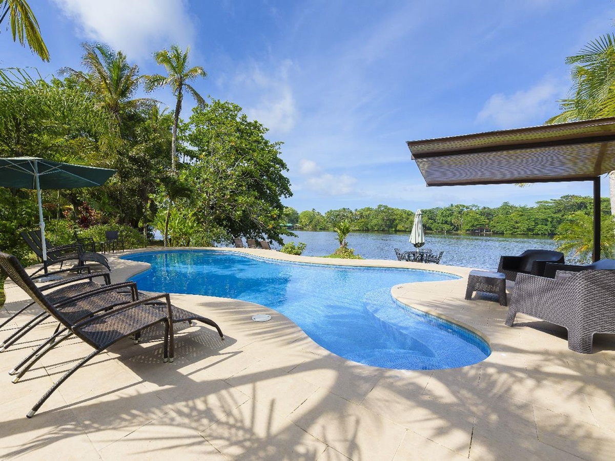 The swimming pool at Manatus Lodge Tortuguero Costa Rica