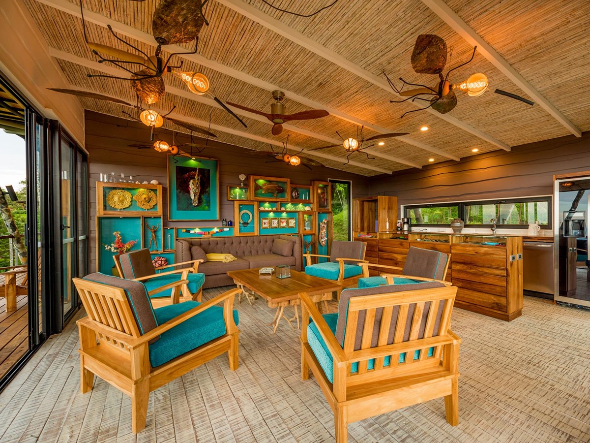 Lounge in a guest lodge at ORIGINS Lodge in Costa Rica
