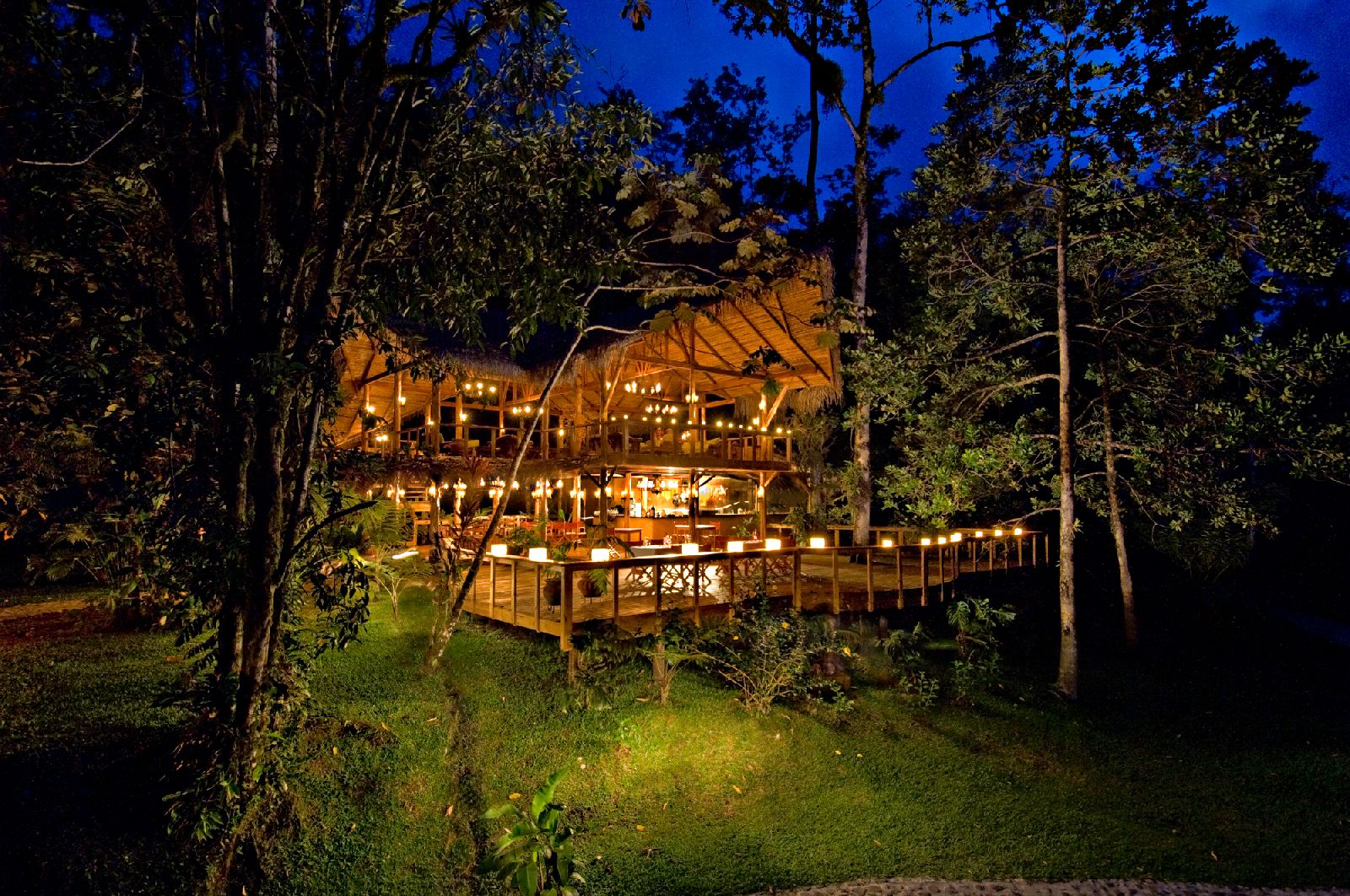 Pacuare Lodge Costa Rica candlelit by night