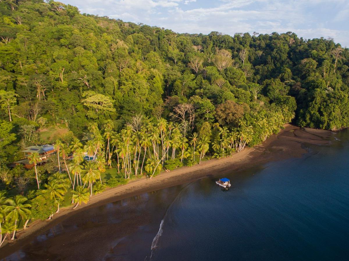 Aerial view of the approach to Playa Cativo in Costa Rica's Golfo Dulce