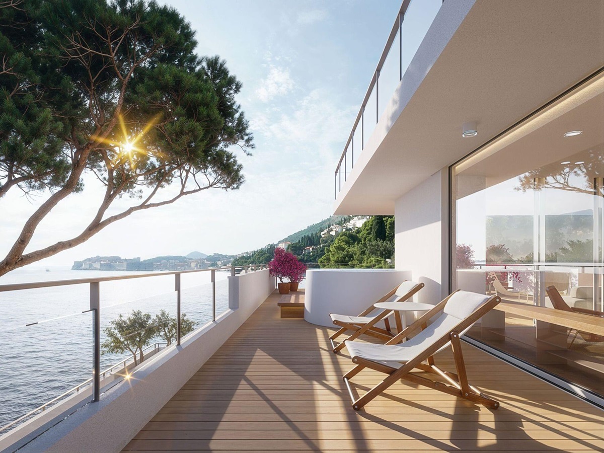 Tezoro suite terrace with ocean views at Villa Dubrovnik