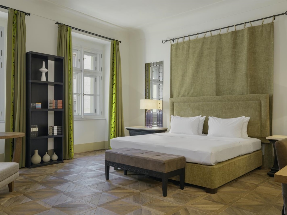 King Guestroom at The Augustine Hotel