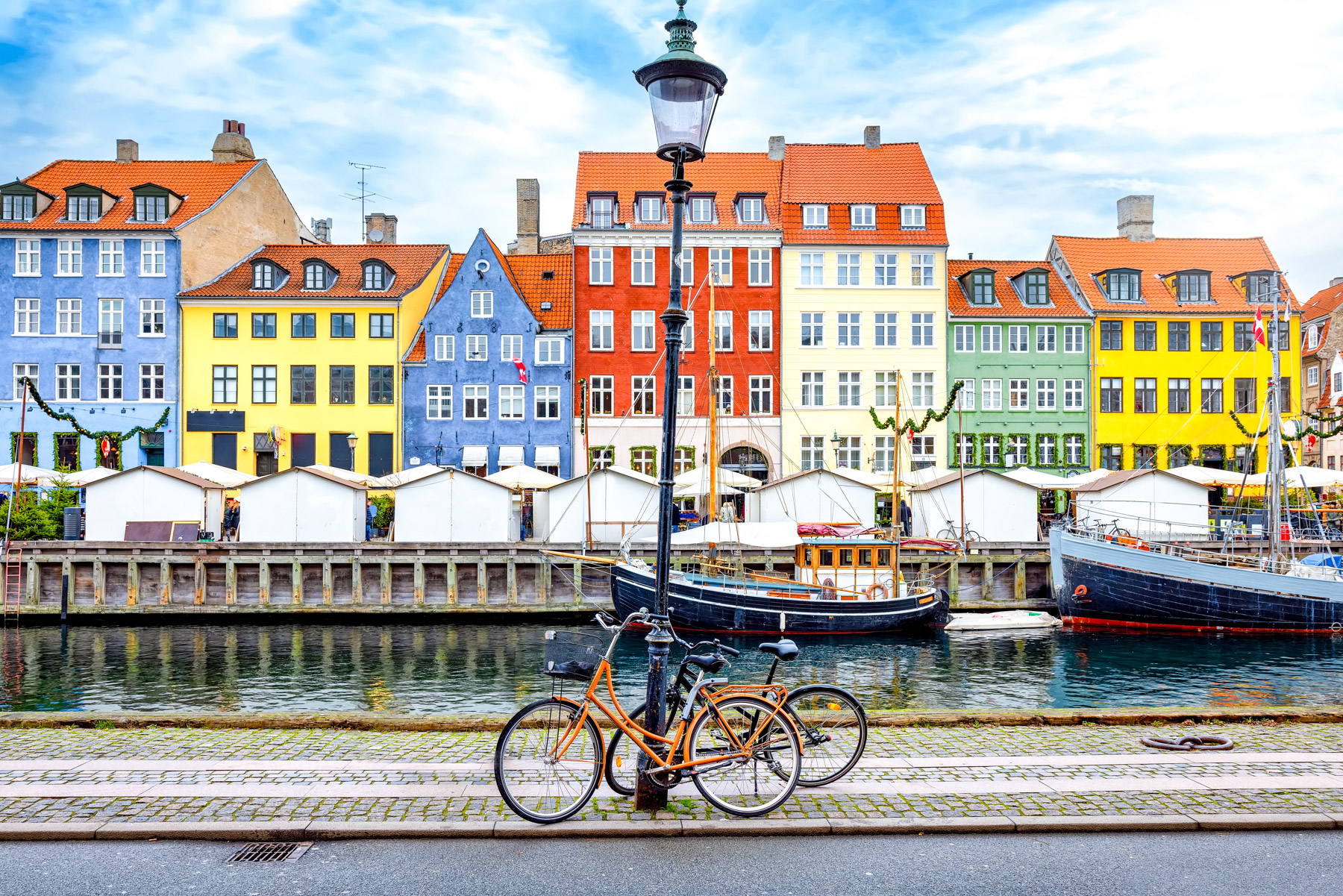 Colourful building fronts on the canal in Copenhagen