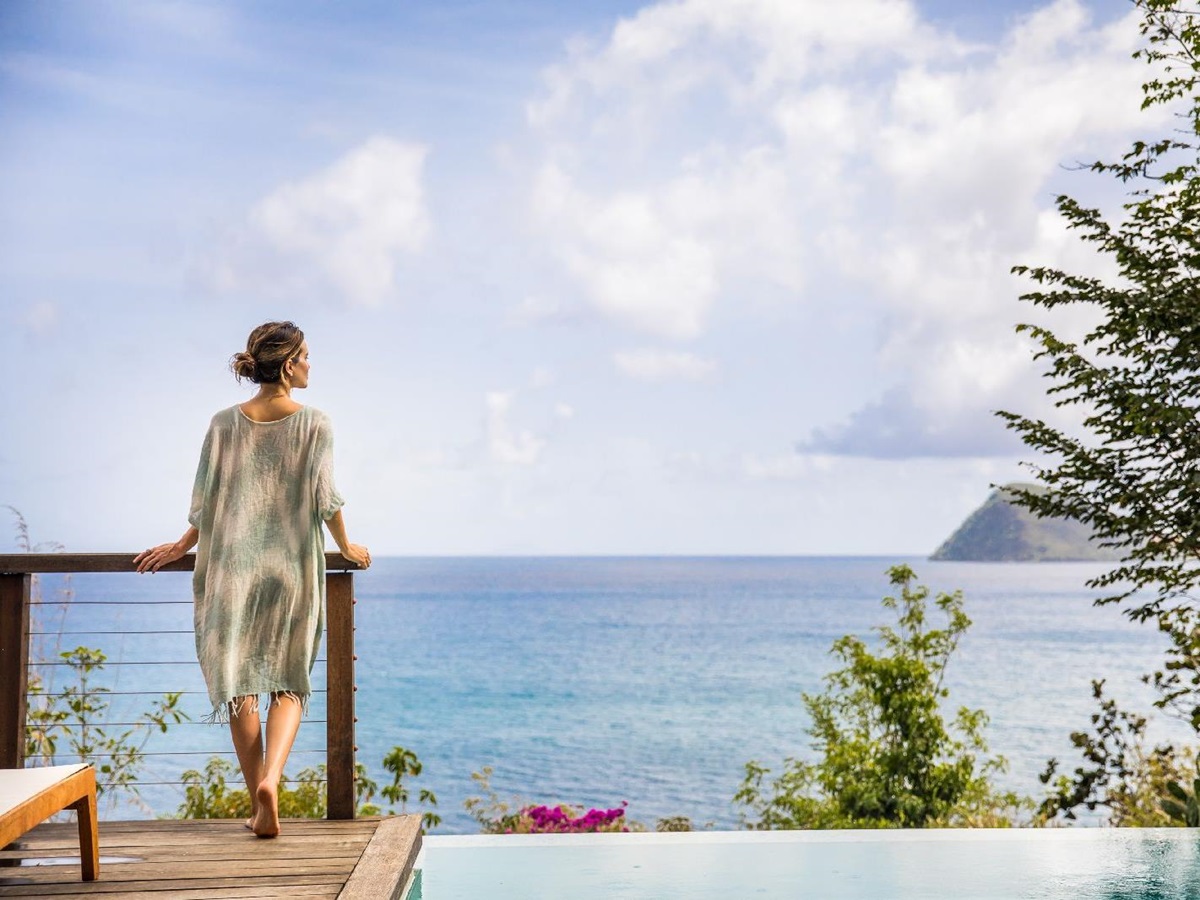 Plunge pool of Zabuco villa at Secret Bay in Dominica