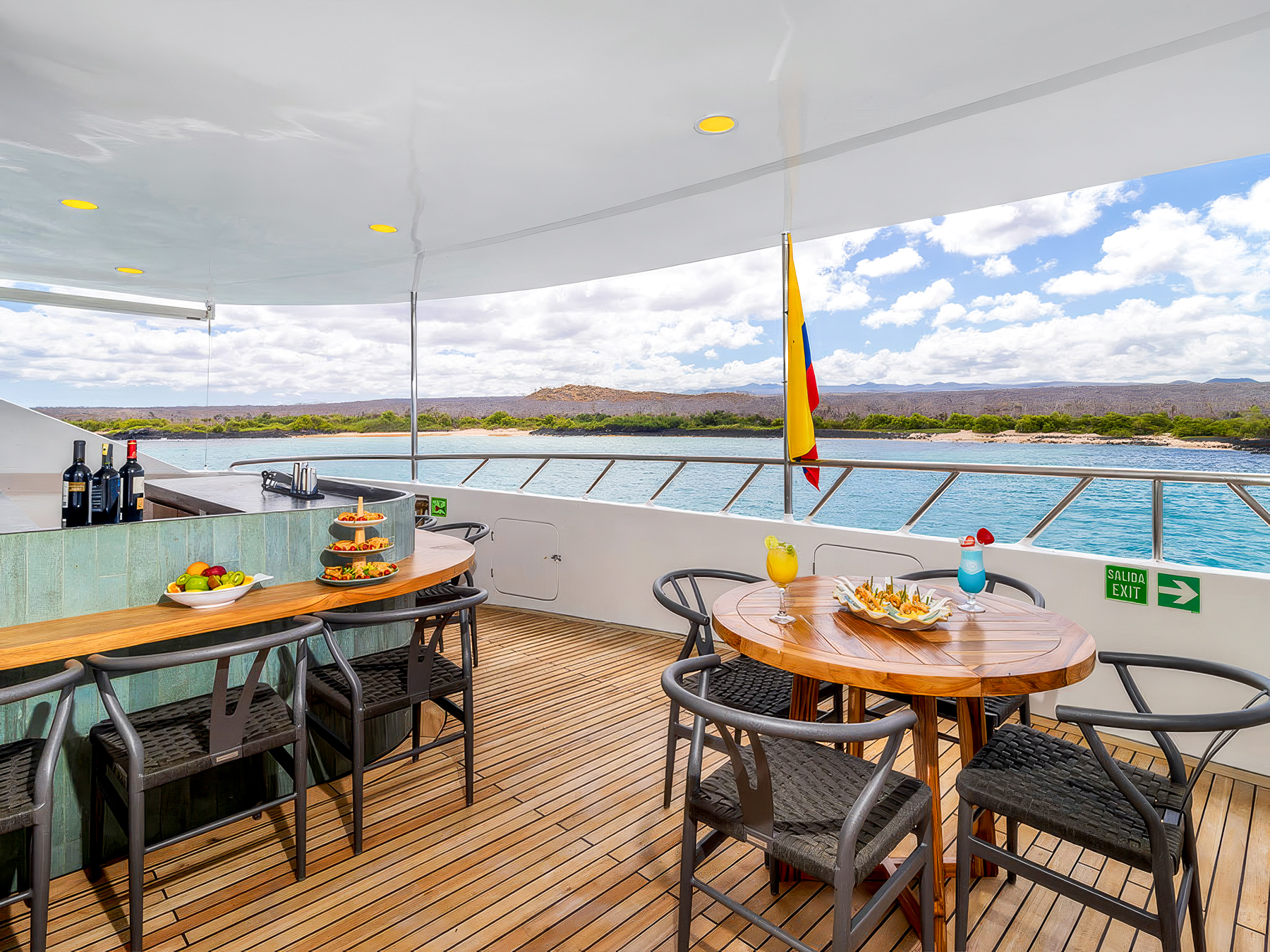 Outdoor dining on Endemic luxury cruiser in the Galapagos