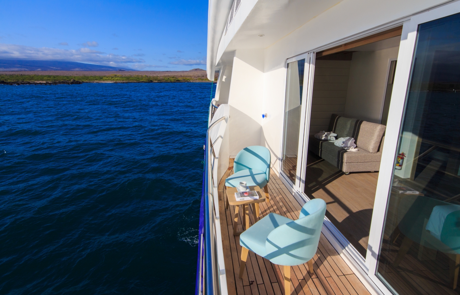 Balcony on board Endemic in Galapagos
