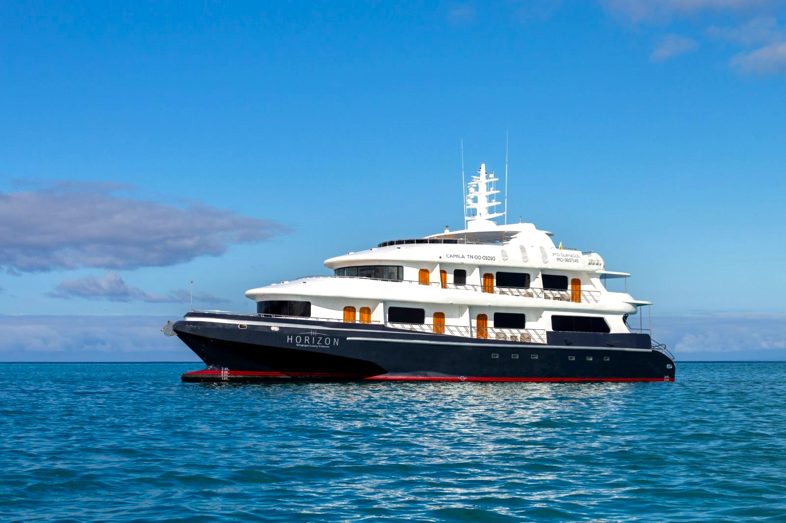 Exterior view of the Galapagos Horizon yacht in Ecuador