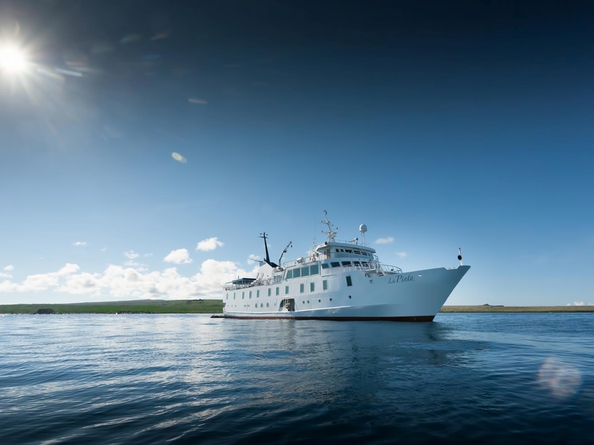 Exterior onboard La Pinta in Galapagos