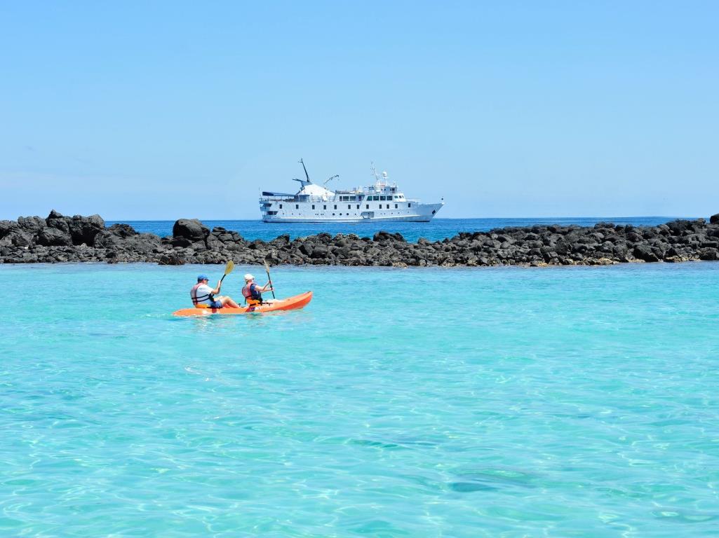 Kayaking onboard La Pinta in Galapagos