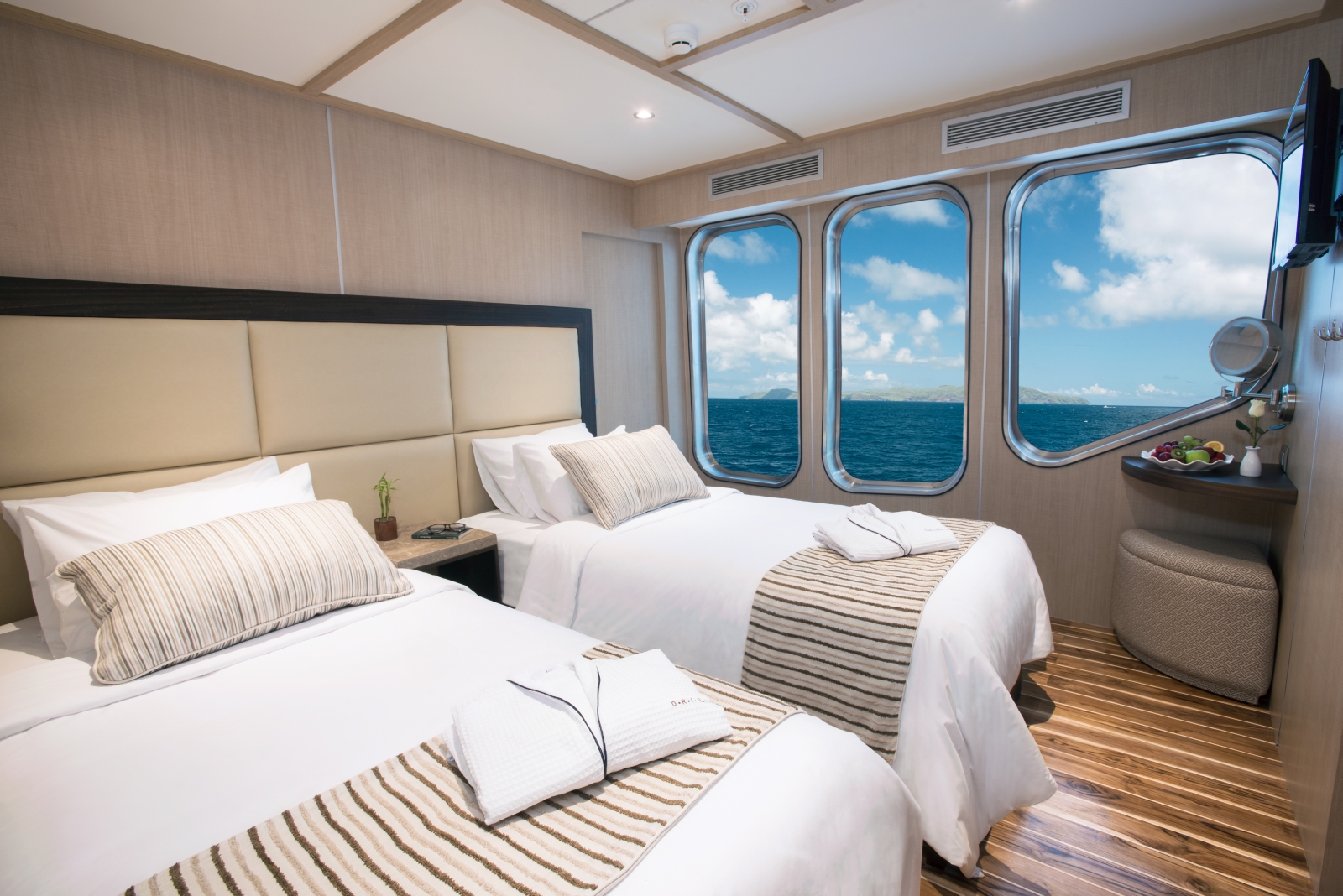Twin cabin on board Origin in Galapagos