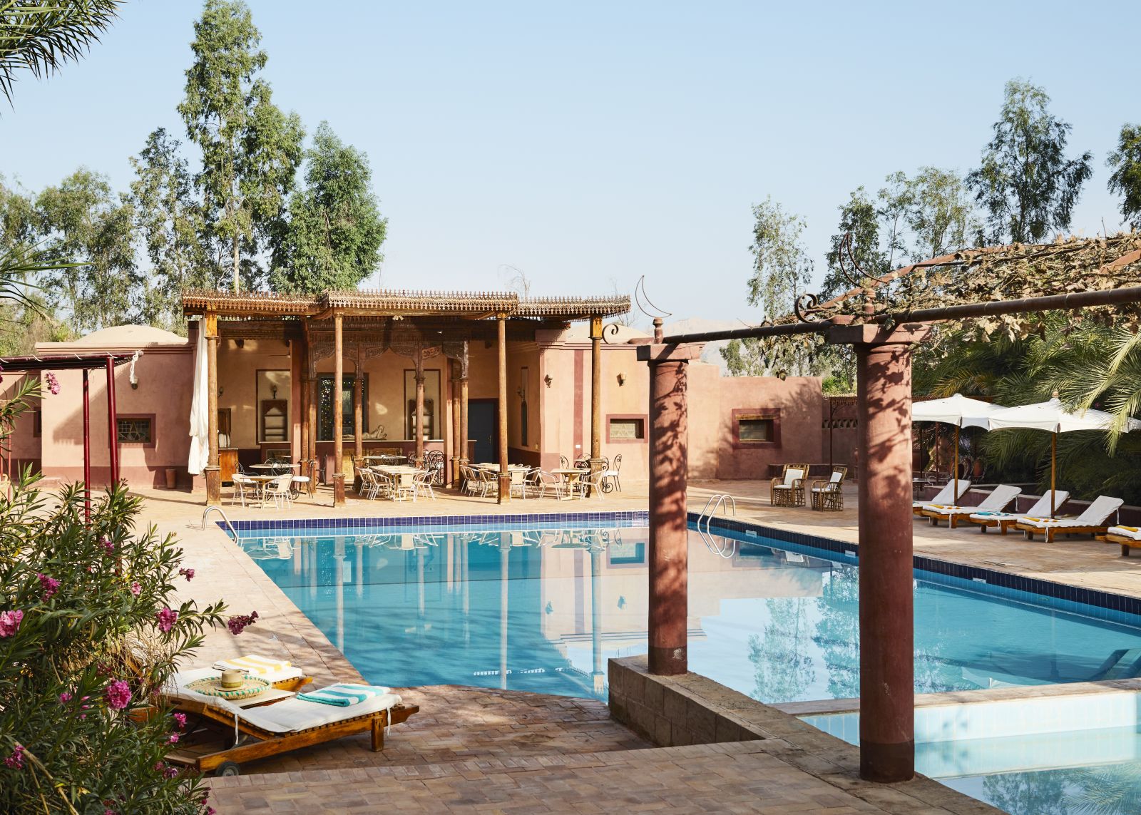 Swimming pool and sun terrace at the Al Moudira hotel in Luxor