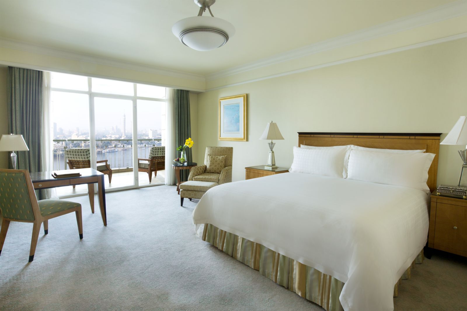 Suite at Four Seasons Nile Plaza in Cairo