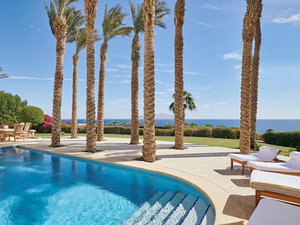 Pool of the Premier Room at Four Seasons Resort Sharm El Sheikh