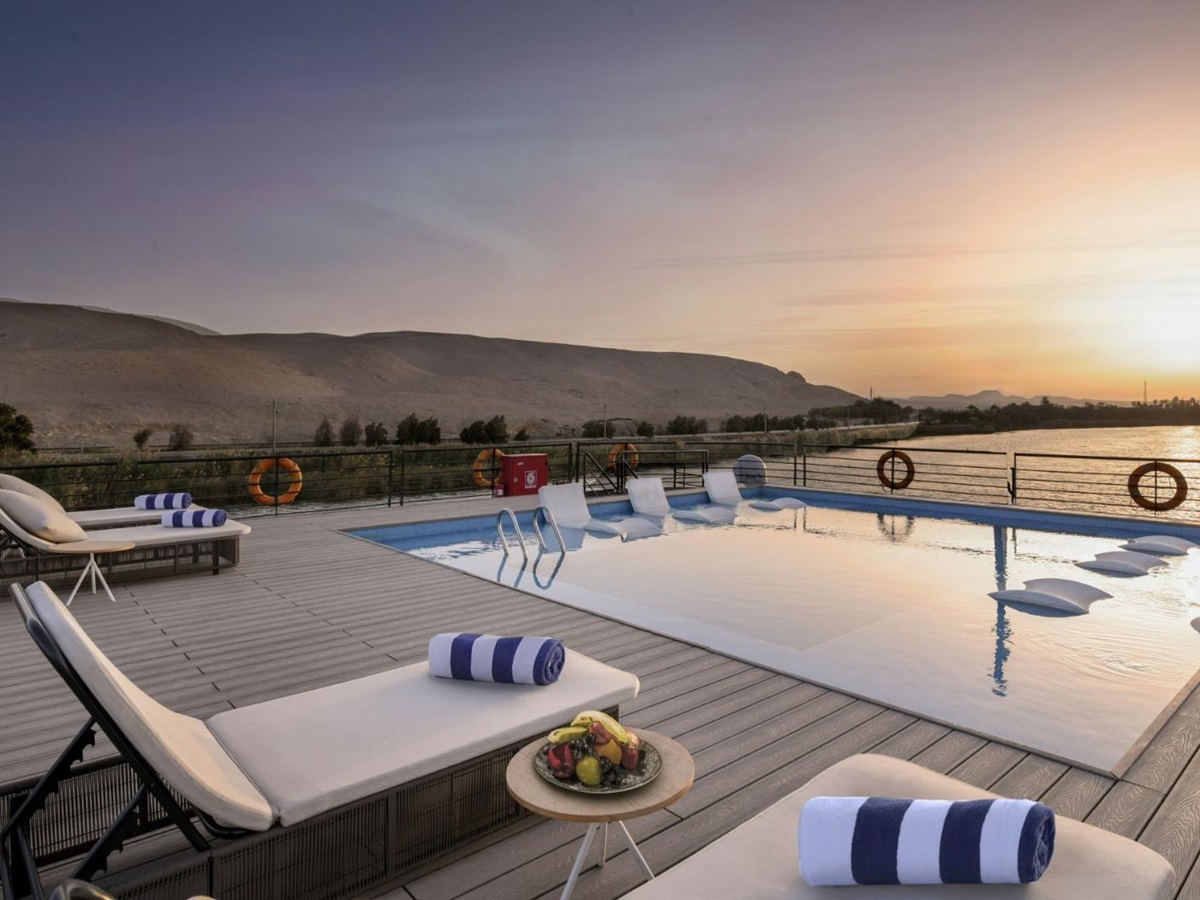 Plunge pool at sunset onboard the Historia boutique Nile cruise hotel in Egypt