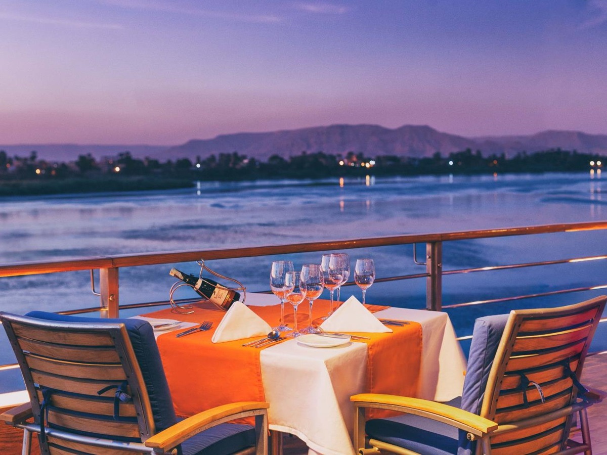 Dining onboard the Oberoi Zahra Nile cruise in Egypt