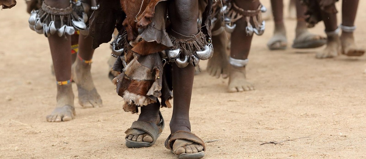 Dancing Hamer women