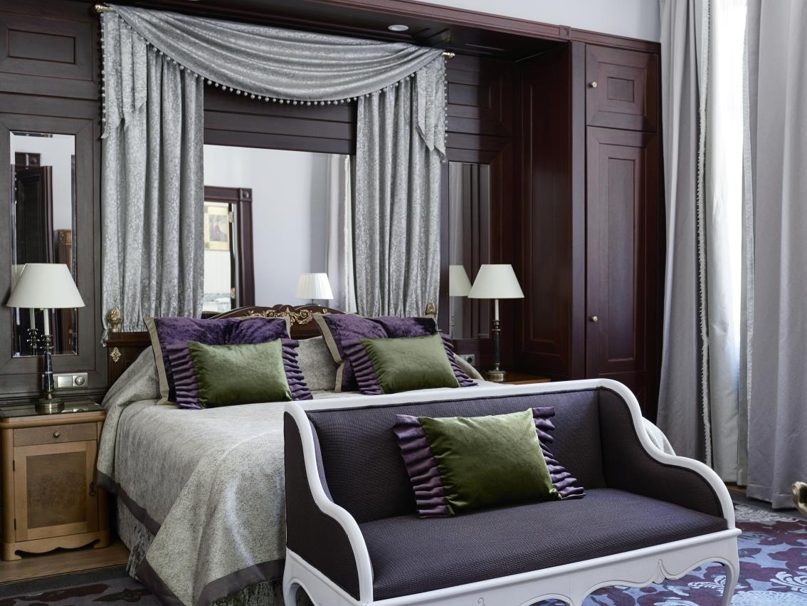 Mannerheim Suite bedroom at Hotel Kamp in Helsinki Finland