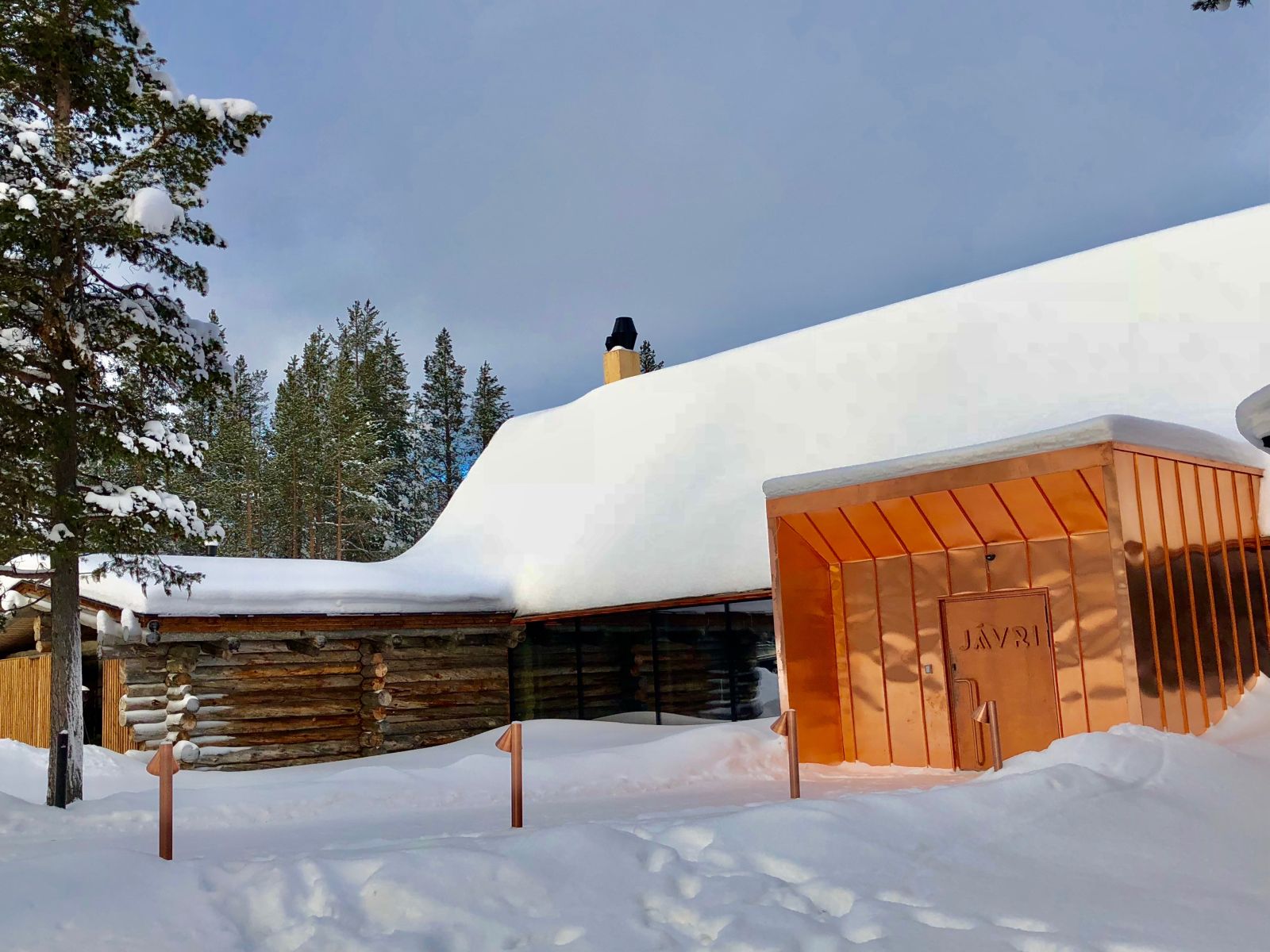 The copper entrance at Javri Lodge in Finland