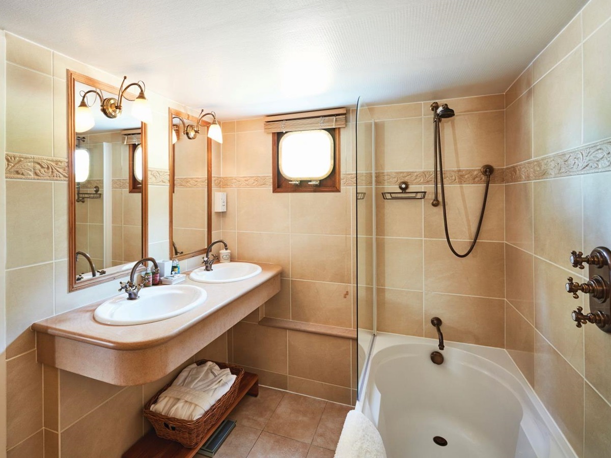 One of the bathrooms on board the Belmond Fleur de Lys river barge in France