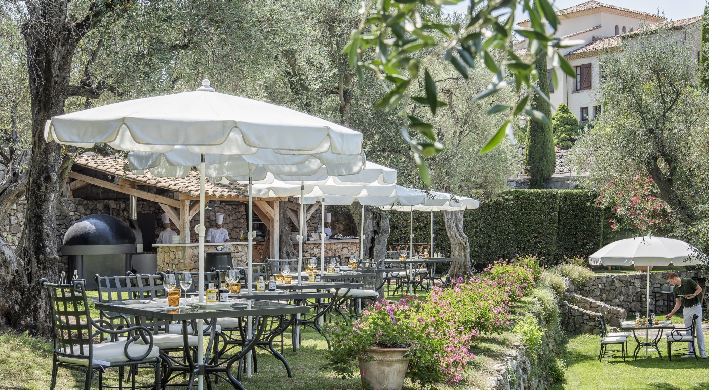 L'Oliveraie restaurant at Chateau Saint-Martin and Spa in France