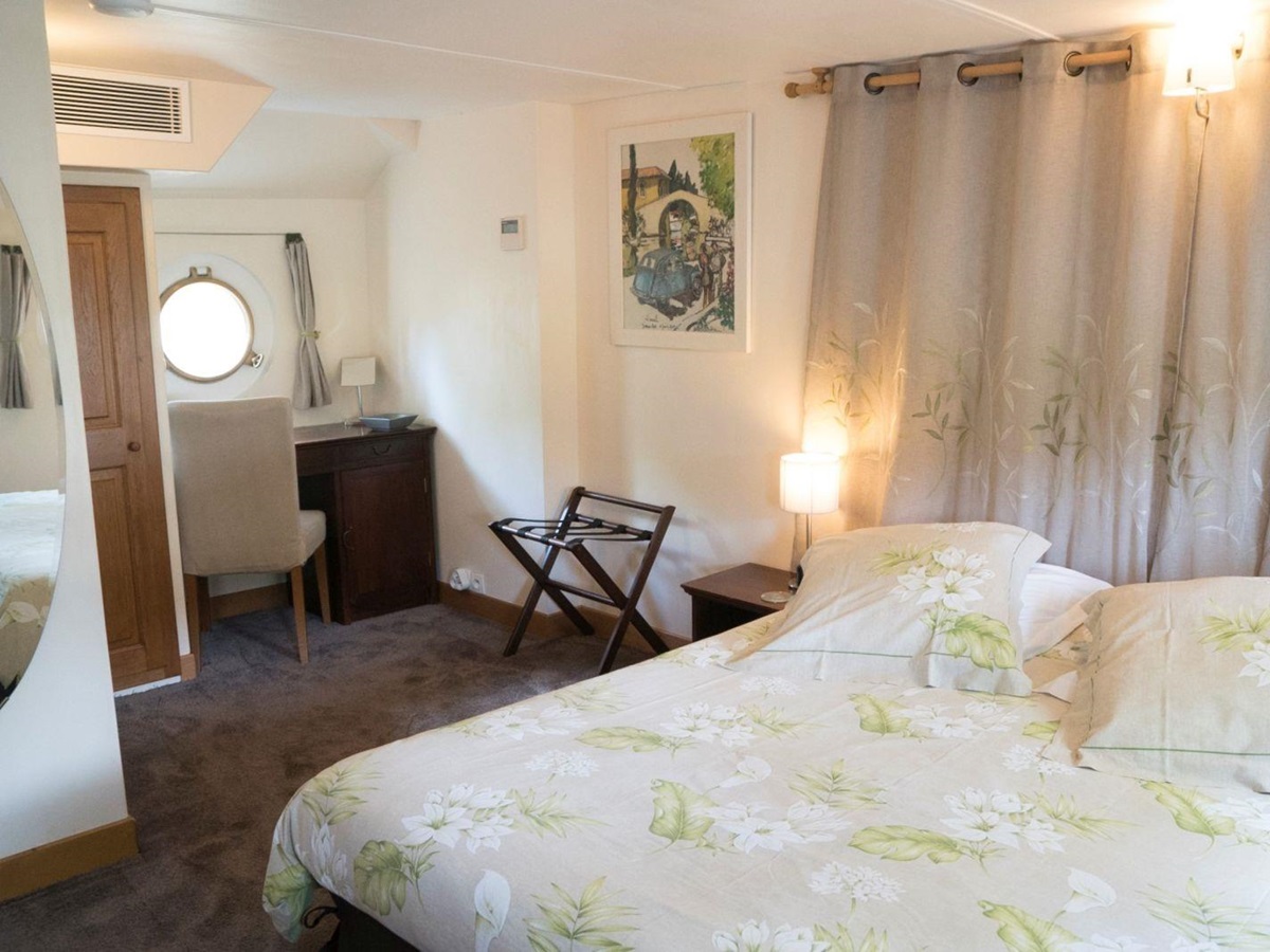 Cabin onboard the Enchante river cruise in France