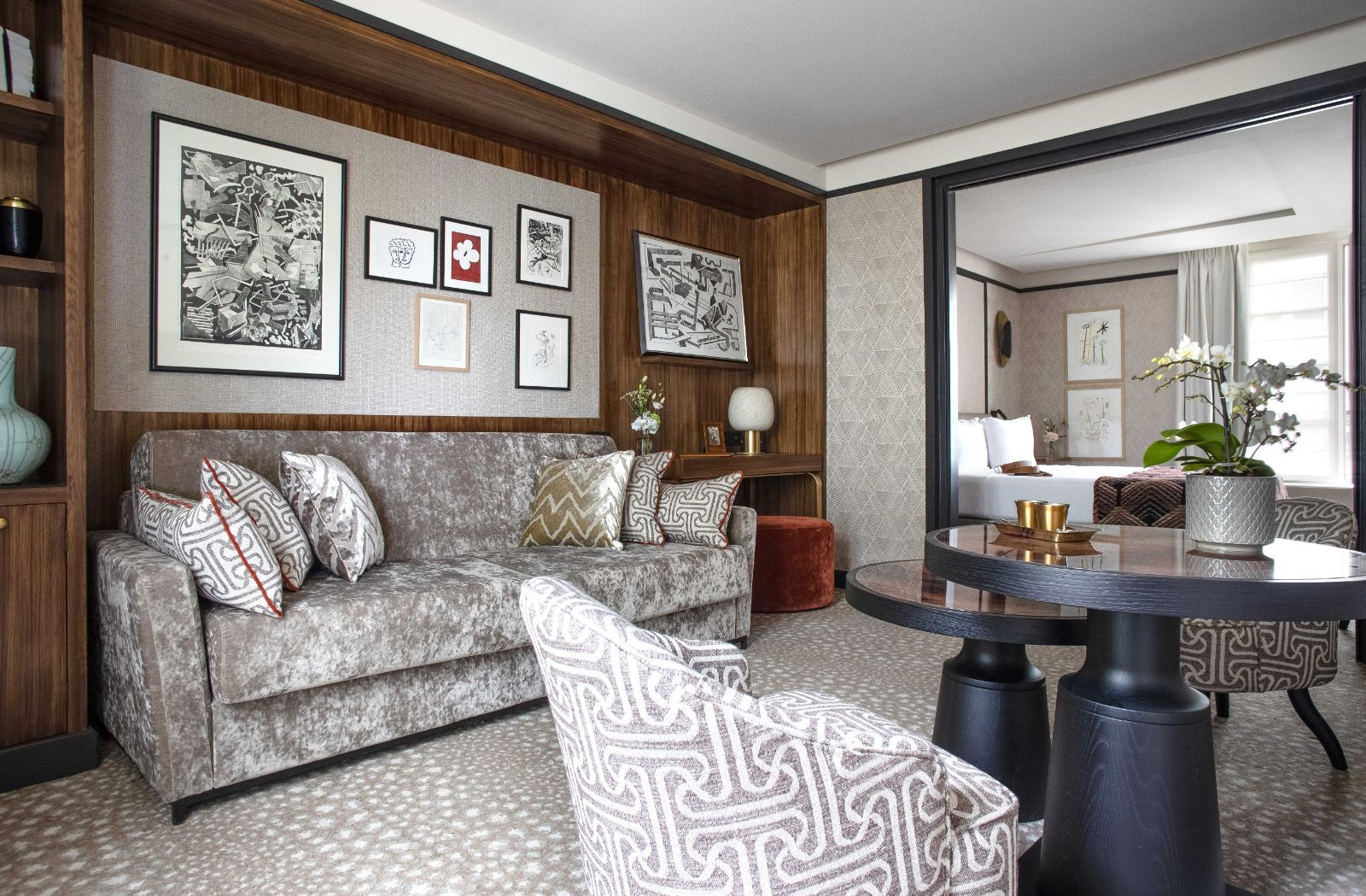 Lounge area in a guest room at Esprit Saint Germain in Paris, France