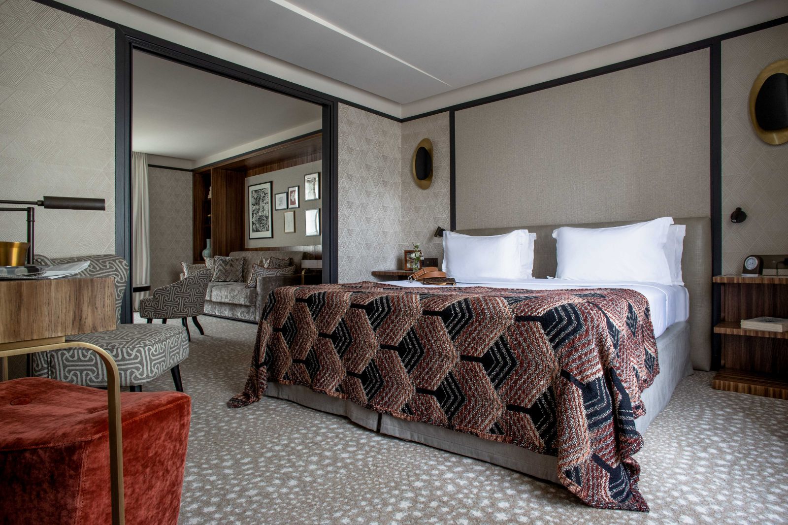 A double bed in a gest suite at Esprit Saint Germain in Paris, France
