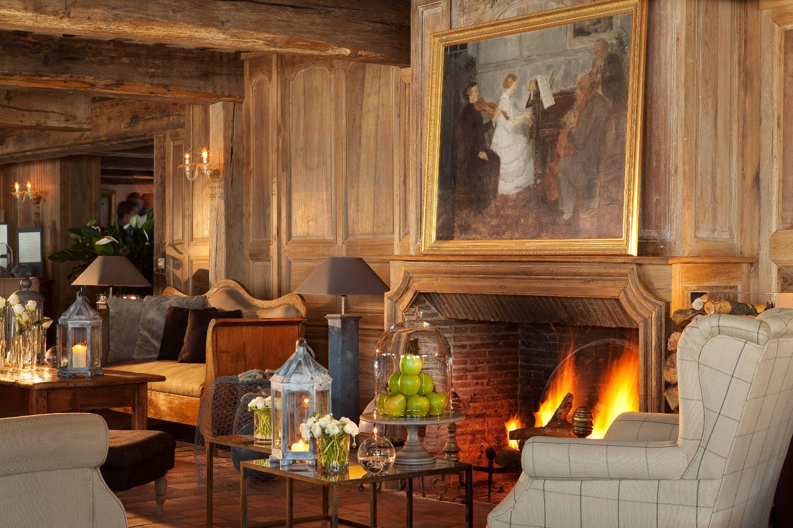 Bar and lounge area of Ferme Saint Simeon in Normandy, France