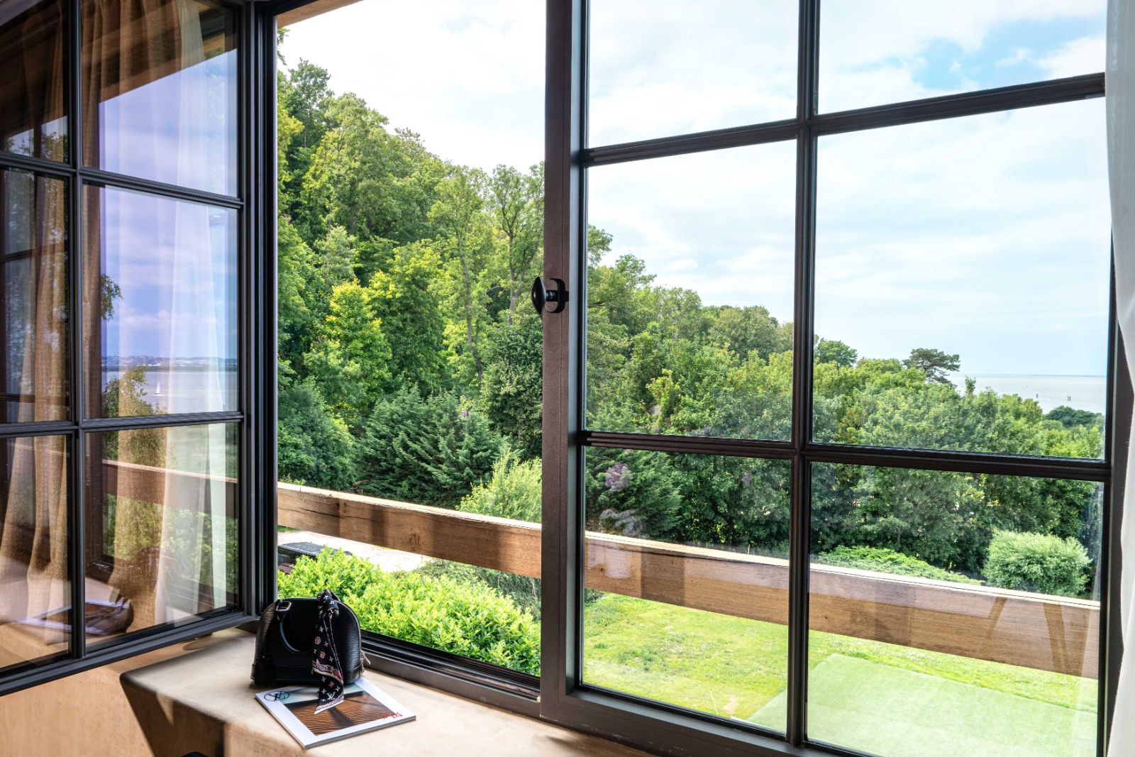 Guest suite with hammam shower and balneo bathtub at Ferme Saint Simeon in Normandy, France