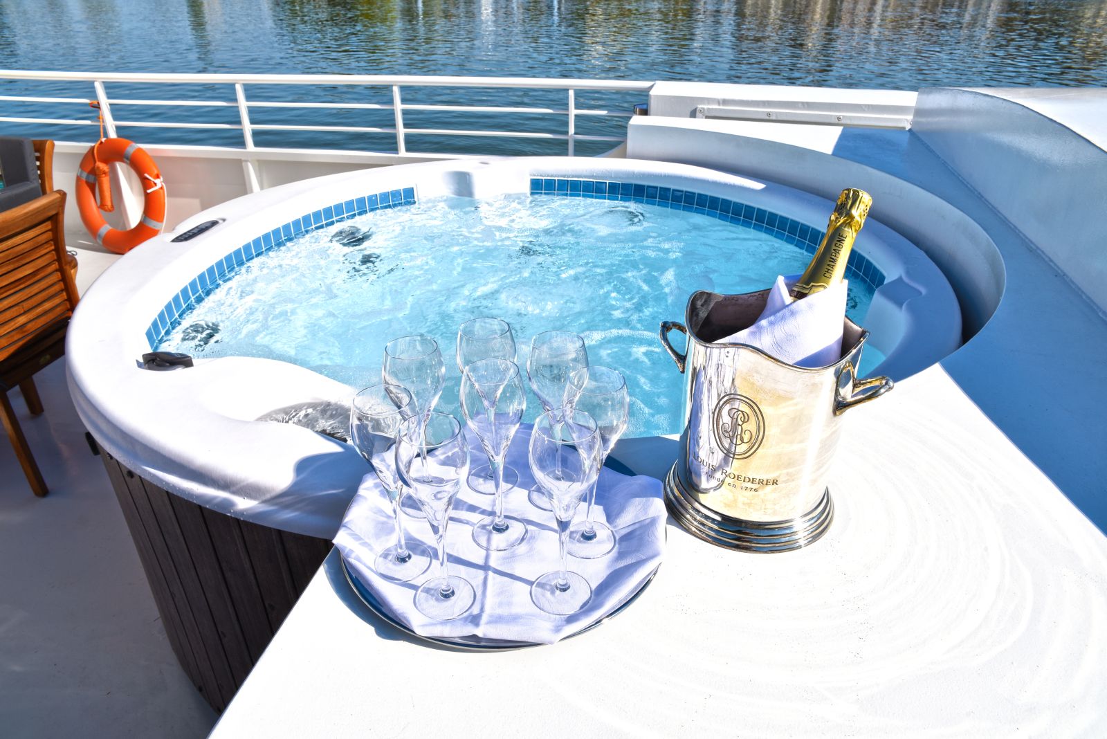 Champagne in the hot tub on board the Finesse river barge in France