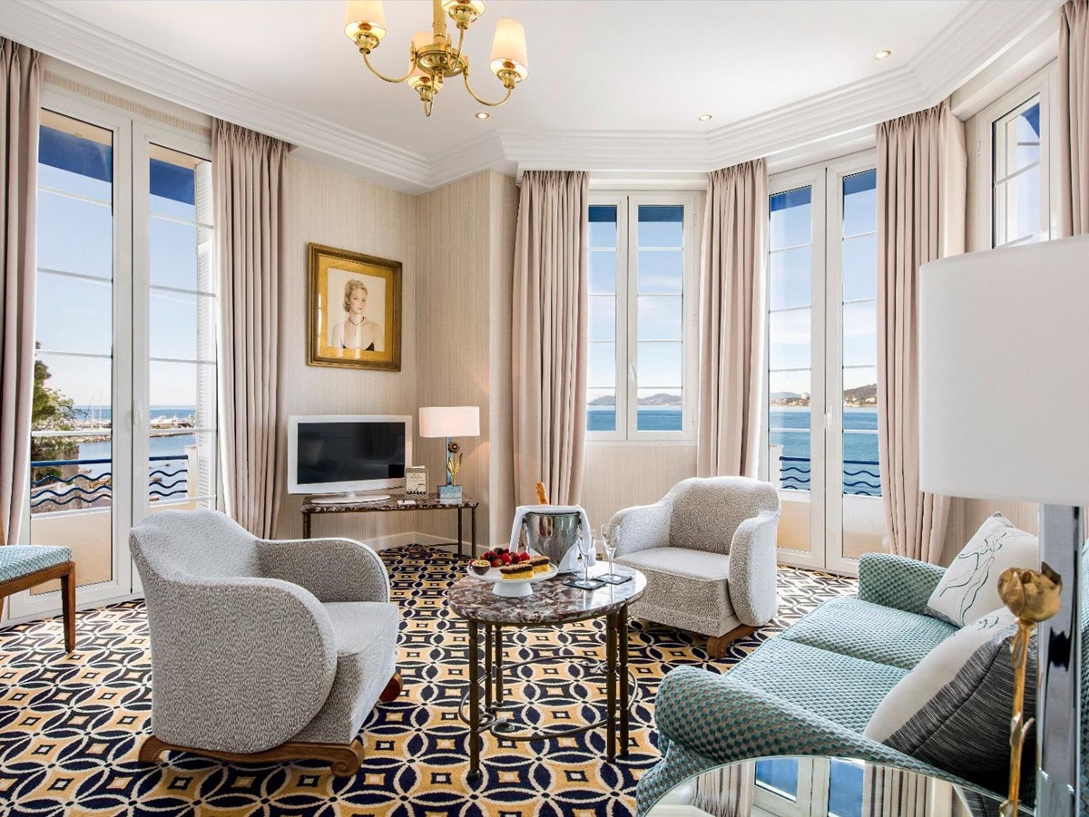 Blue guest suite lounge at Hotel Belles RIves on the Cote d'Azur in France