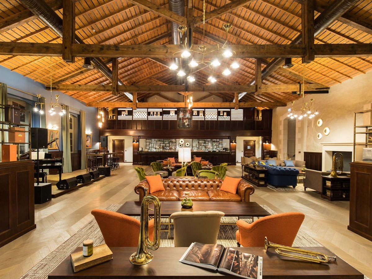 The bar at Hotel Chais Monnet & Spa in South West France