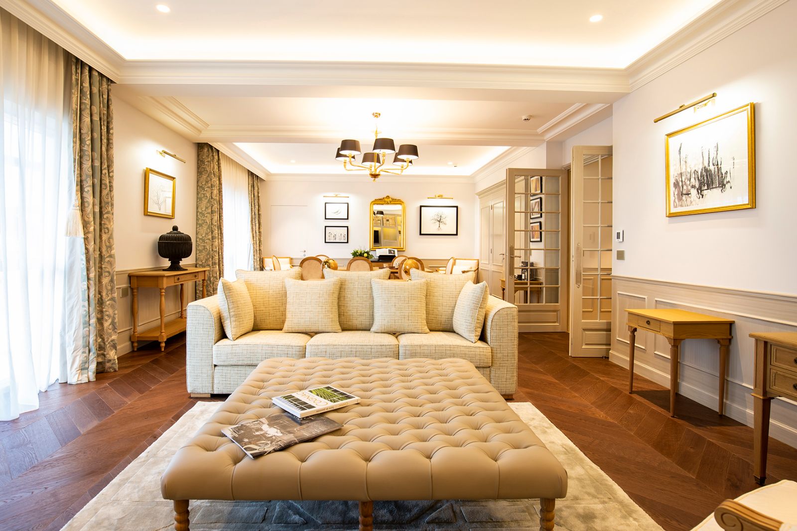 Guest suite seating area at Hotel Chais Monnet & Spa in South West France