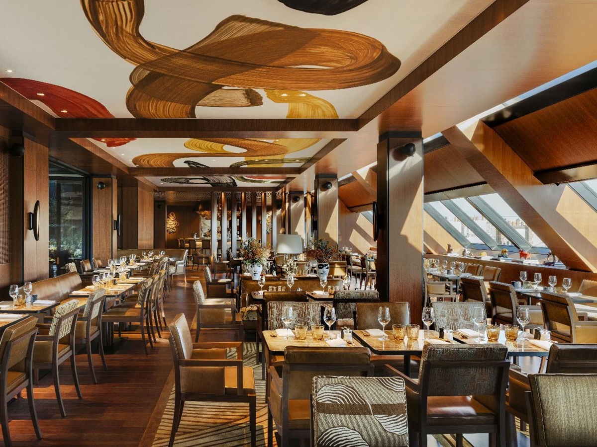 Stylish restaurant at Hotel Madame Reve Paris