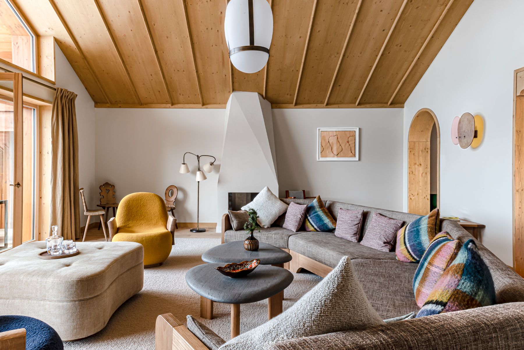 Living area at Le CouCou hotel in Meribel
