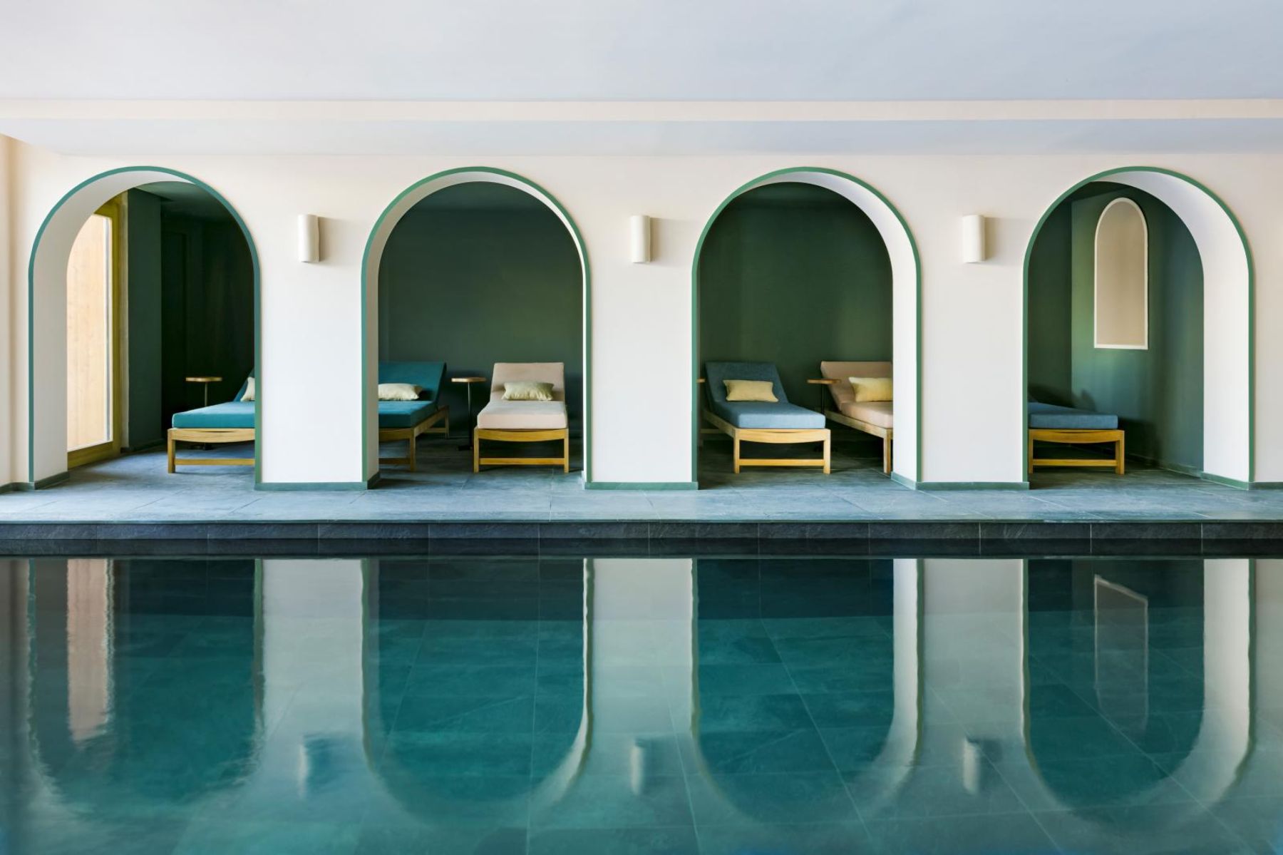 Swimming pool at Le CouCou hotel in Meribel