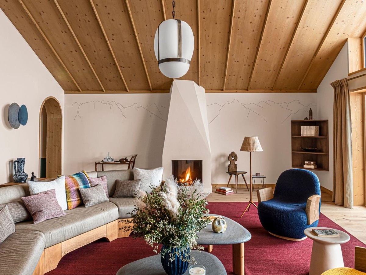 Salon chalet at Le CouCou hotel in Meribel