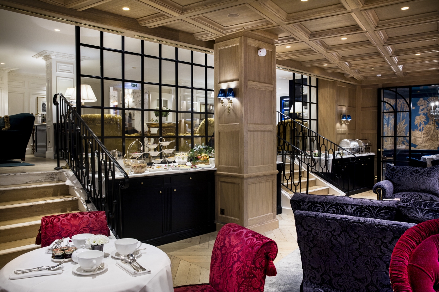 Lounge and dining area at Relais Christine in France
