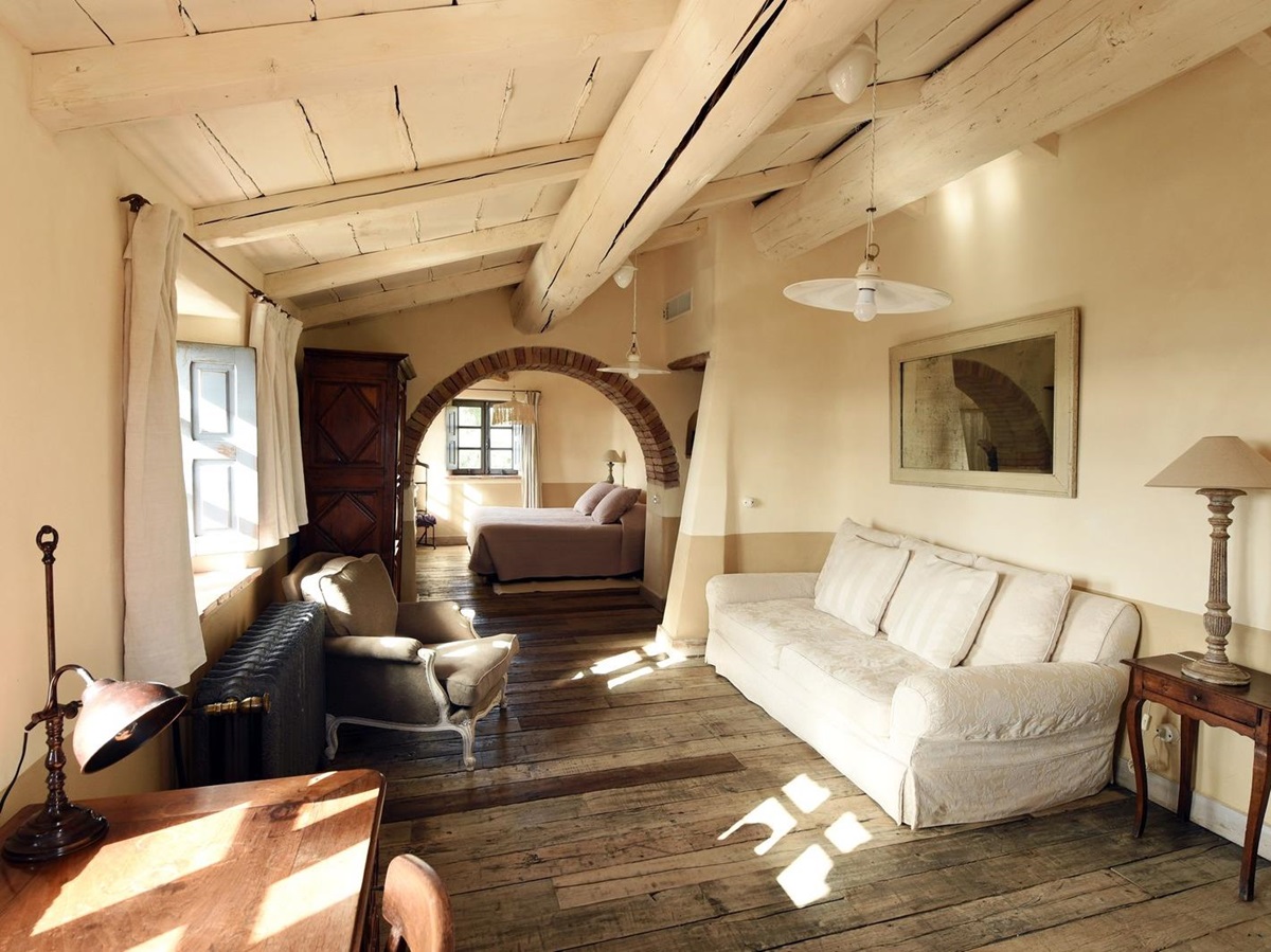 Double bedroom with living room in A Liccia, Corsica