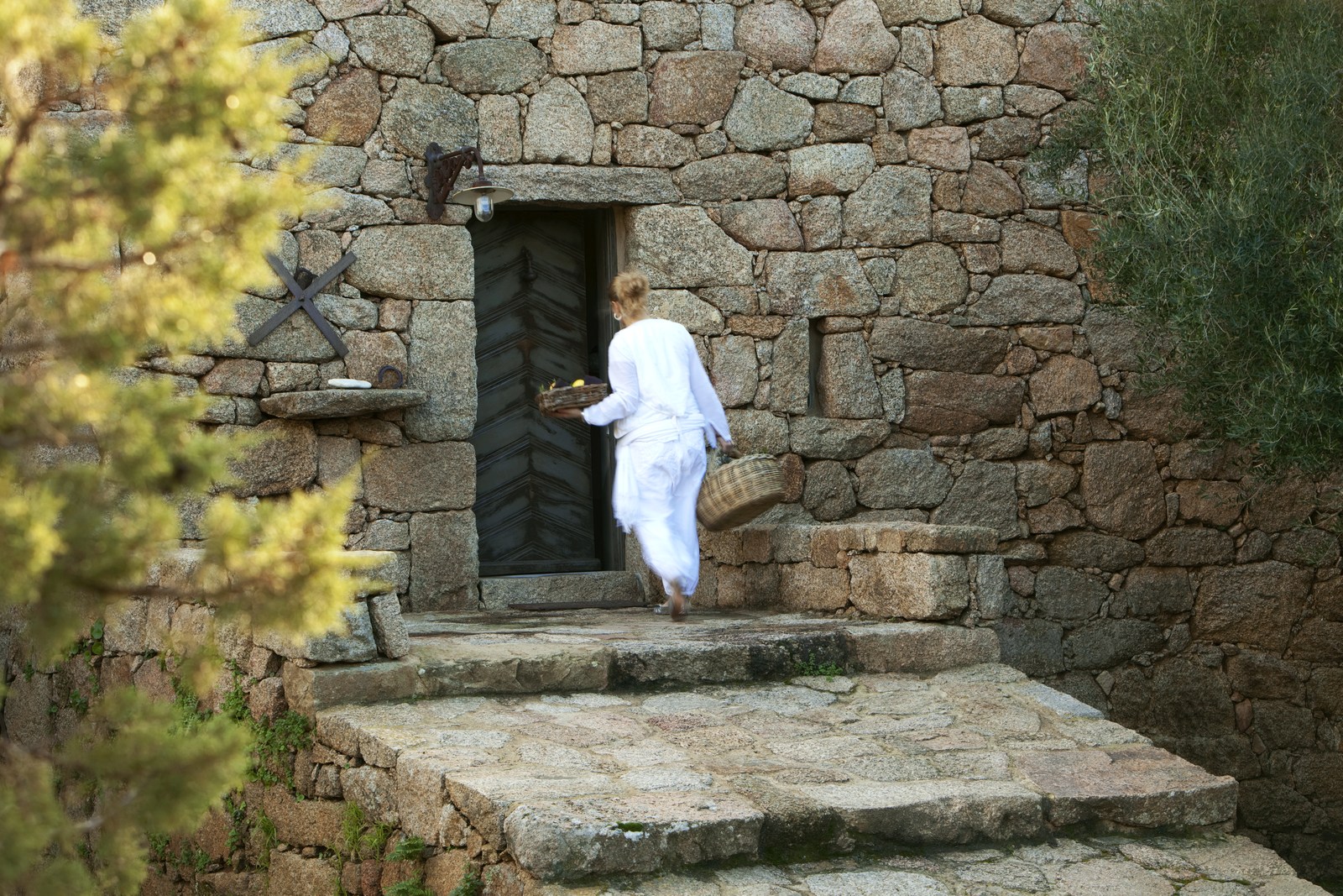 Delivery at the entrance of Eddera, Corsica