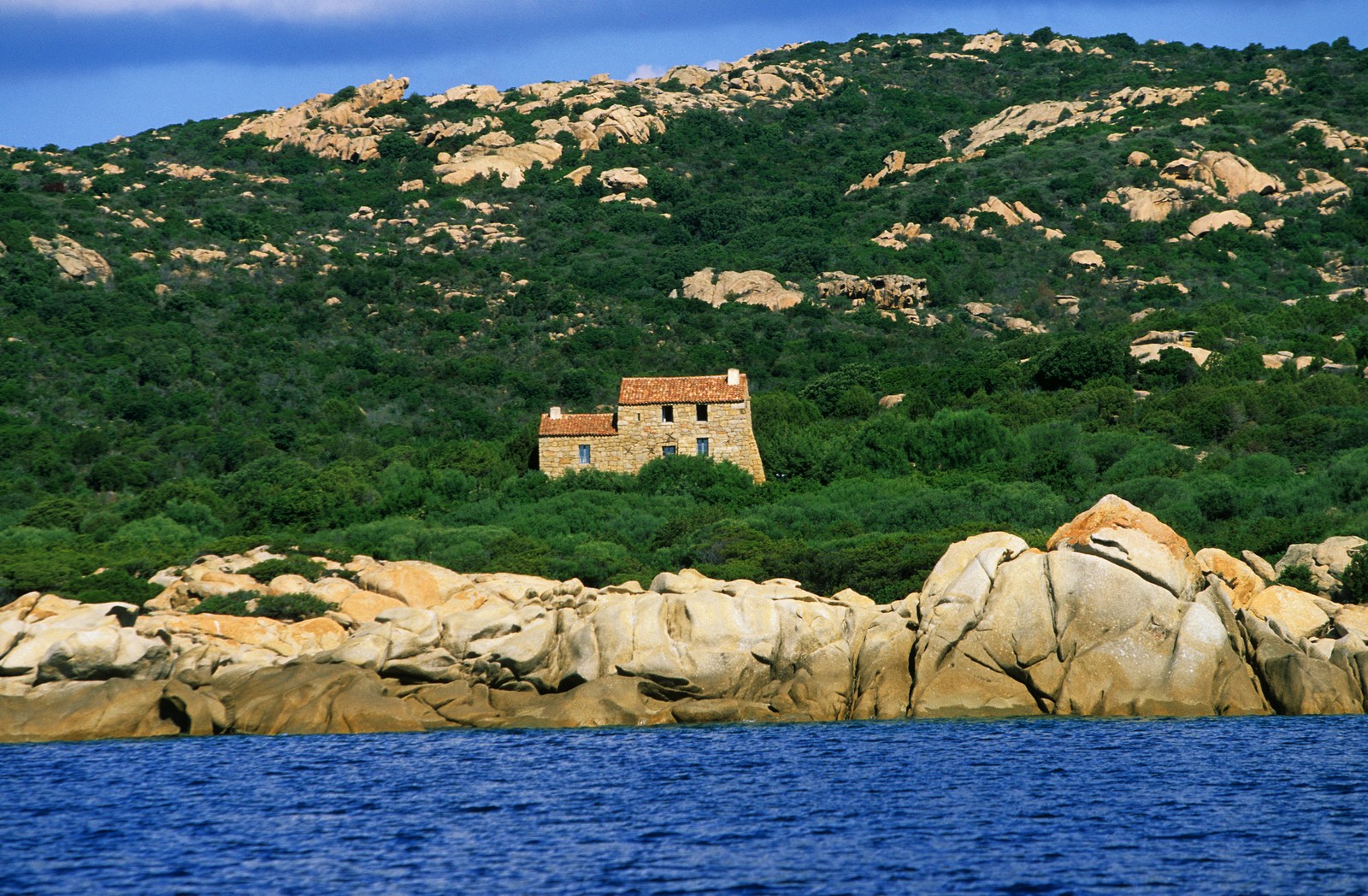 Eddera, Corsica, seen from the sea