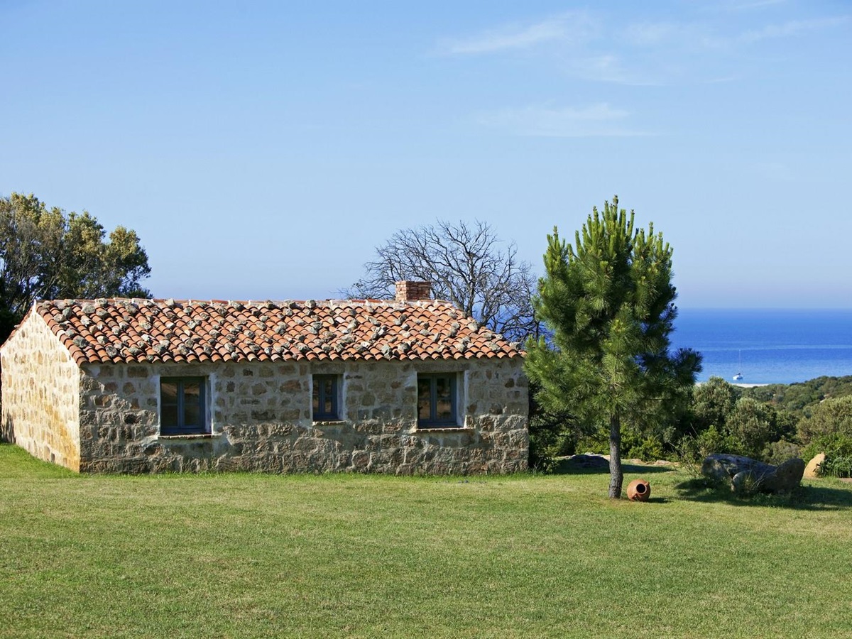 exterior and garden of Rosumarinu, Corsica