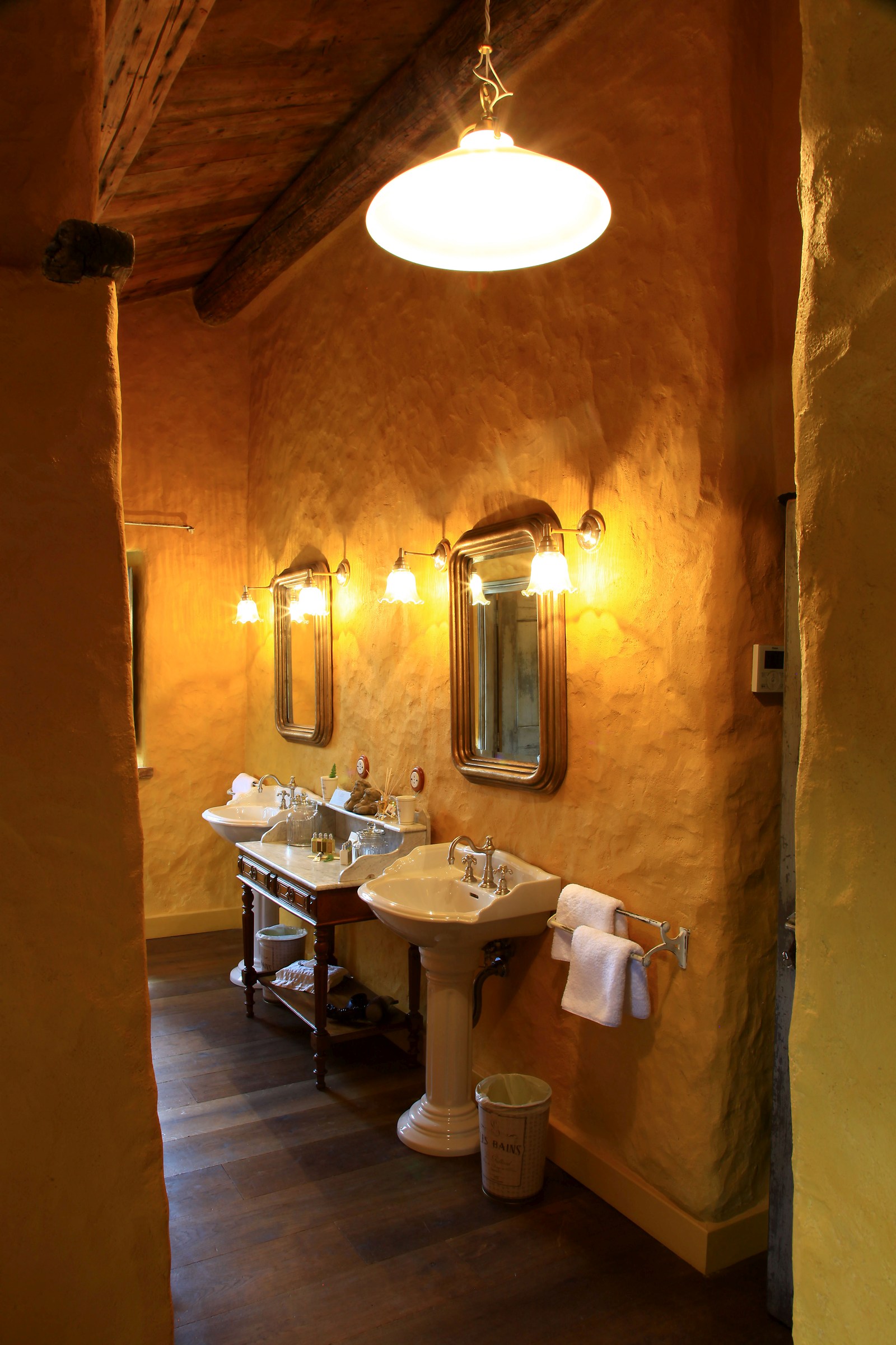 Bathroom in U Fragnu, Corsica