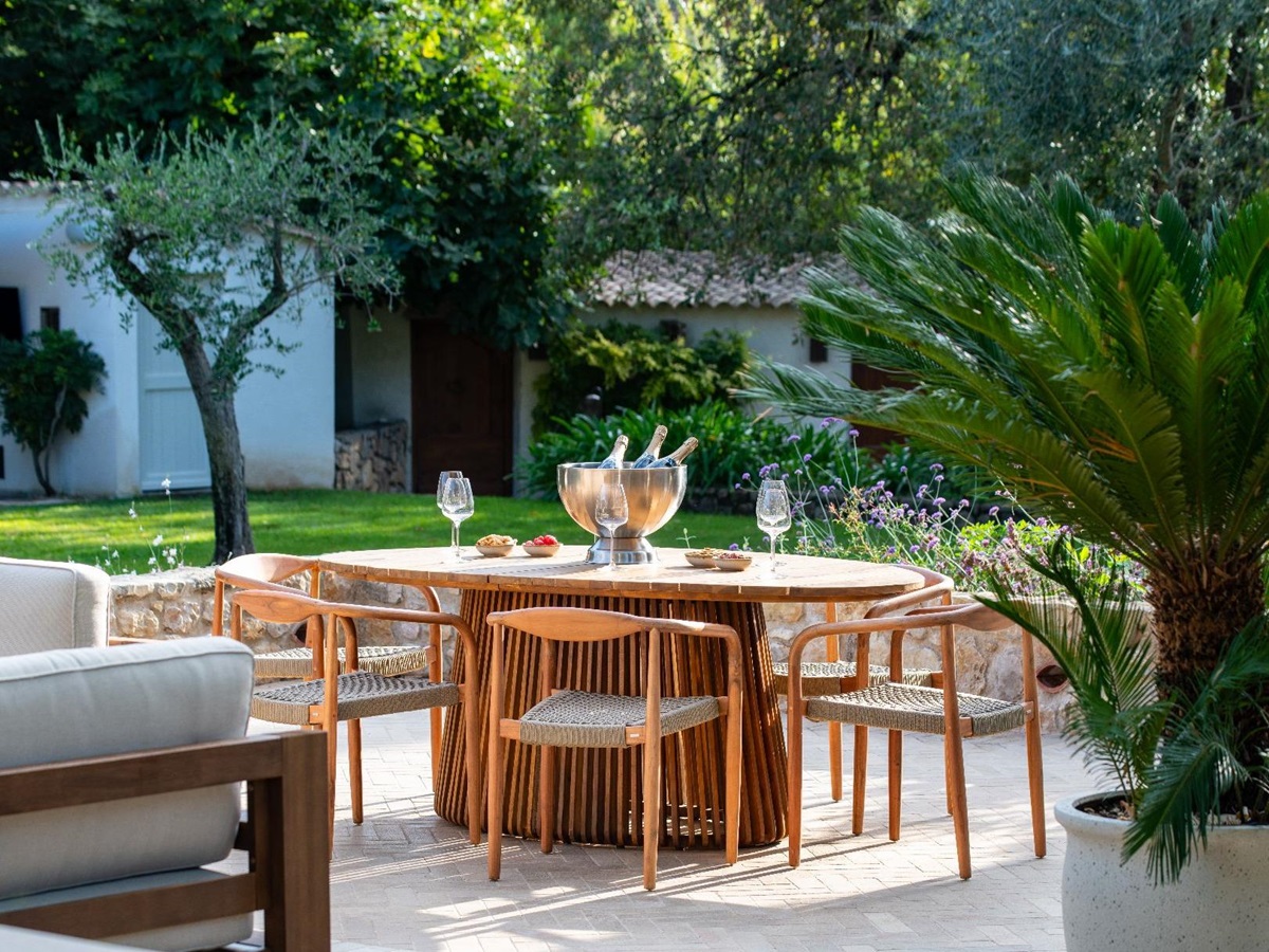 Outdoor dining at Bastide Notre Dame in Cote d'Azur, France