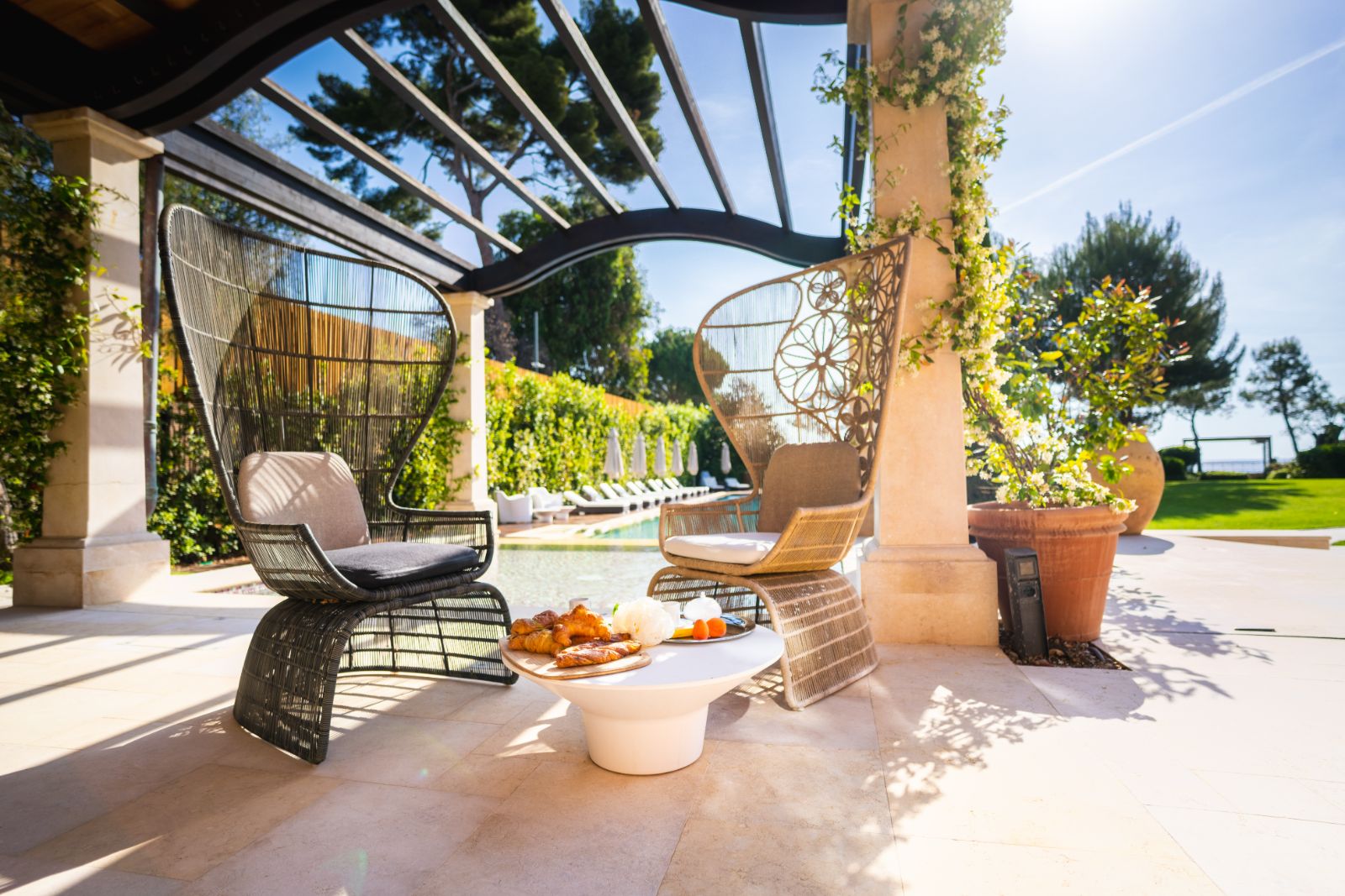 Outdoor Seating at Bella Luna in the Cote d'Azur