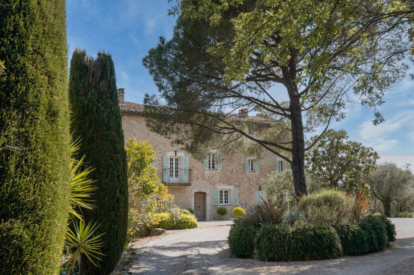 Driveway at La Bastide du Ciel in the Cote d'Azur