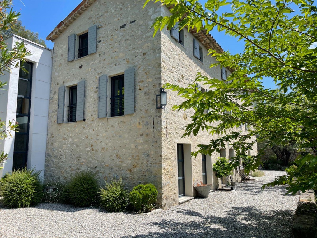 Exterior of La Bastide des Oliviers in Provence