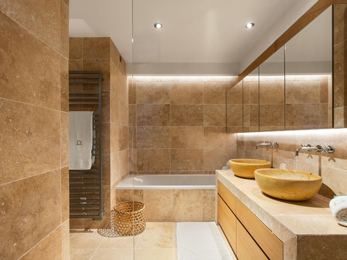 Bathroom 3 at La Combe in the Cote d'Azur